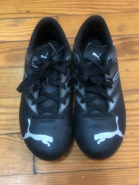 Puma Men's Black Athletic Shoes with White Logos